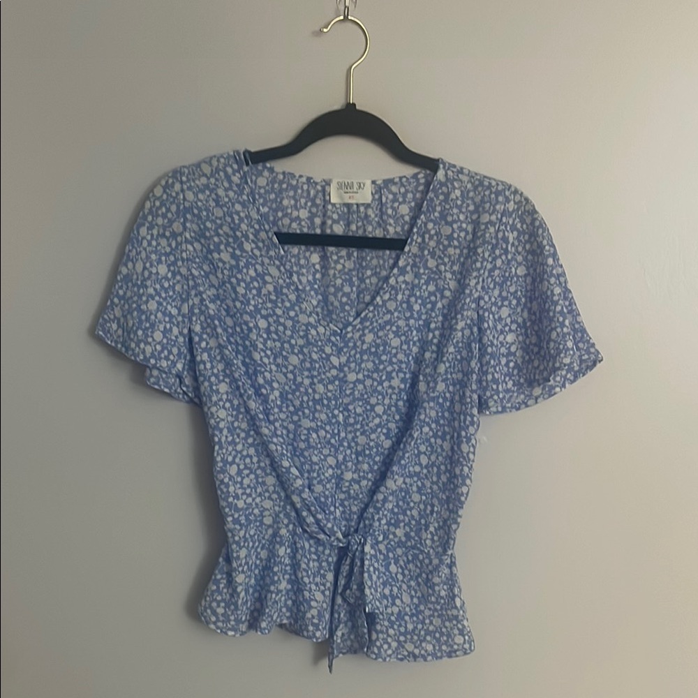 Sienna Sky Gray Wrap Tie Front Short Sleeve Blouse